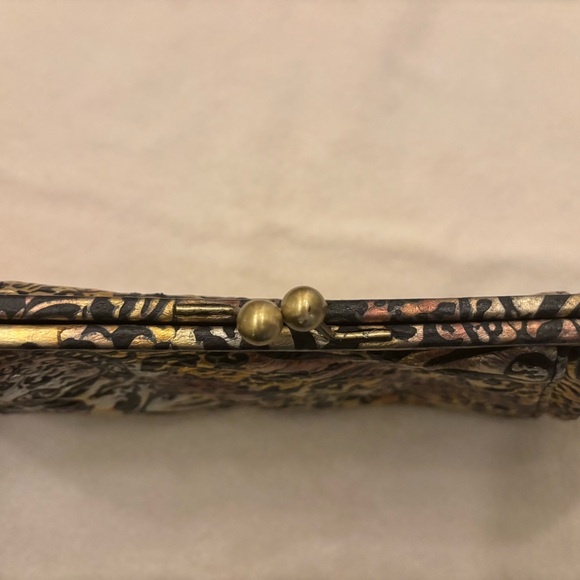 Charlie Lapson embossed brocade purse - Picture 5 of 11